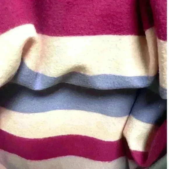 Cabana by Crown and Ivy, super soft long sleeve Sweat Shirt. New With Tags - Picture 4 of 7